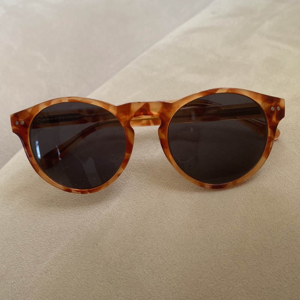Diff Tortuous Shell Sunglasses